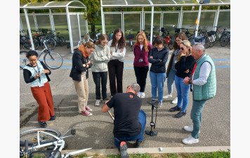 Atelier réparation vélo chez notre sponsor